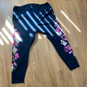 Torrid active pants size 3